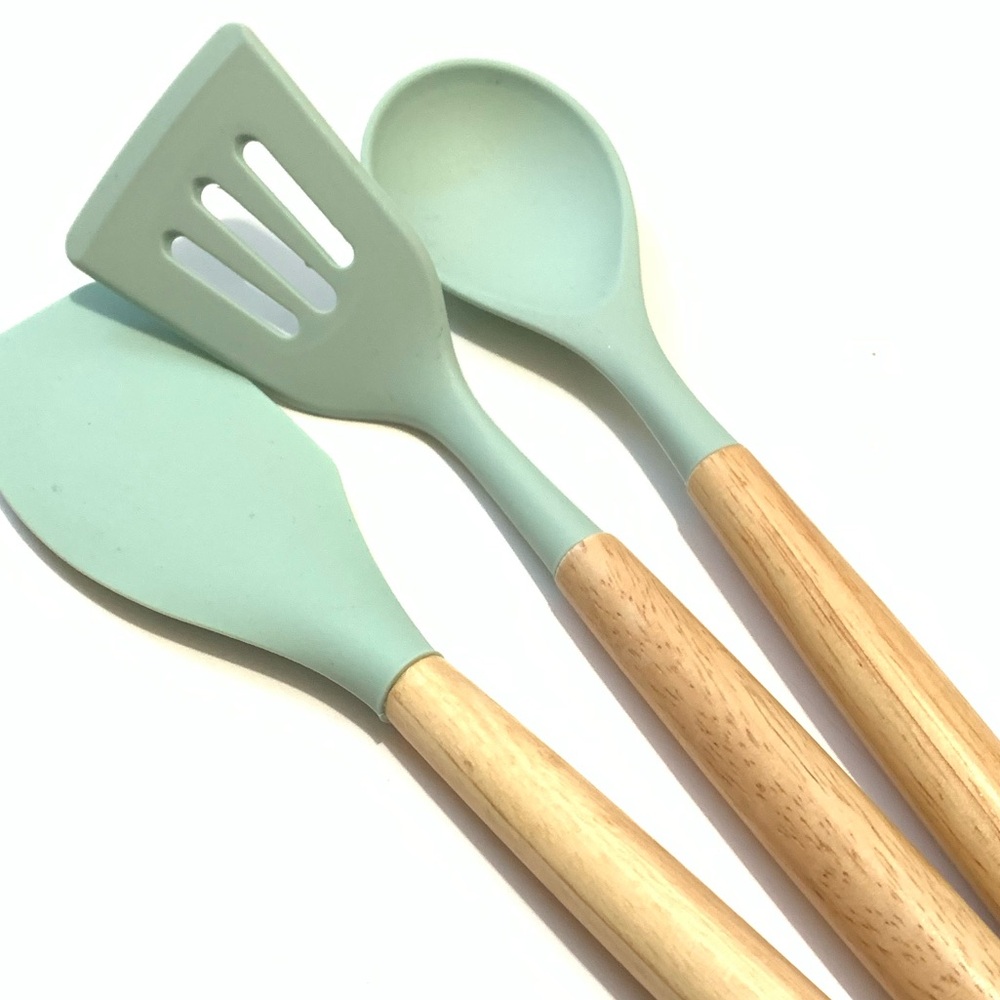 New Cooking Utensils Set - Picture 2 of 2